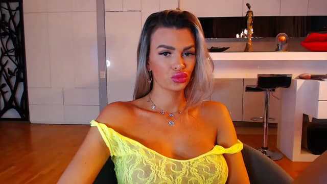 Gallery image thumbnail from D_y_y's myfreecams stream on, 12/30/2022, 05:14 image 8 of 20