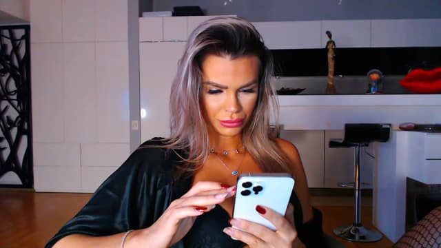 Gallery image thumbnail from D_y_y's myfreecams stream on, 01/09/2023, 04:54 image 15 of 20
