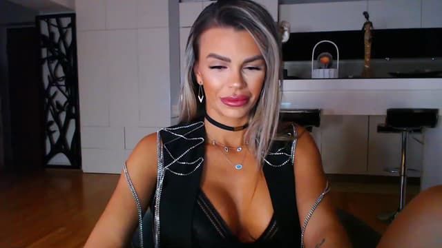 Gallery image thumbnail from D_y_y's myfreecams stream on, 01/30/2023, 05:41 image 4 of 20