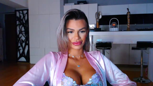 Gallery image thumbnail from D_y_y's myfreecams stream on, 01/31/2023, 06:04 image 16 of 20