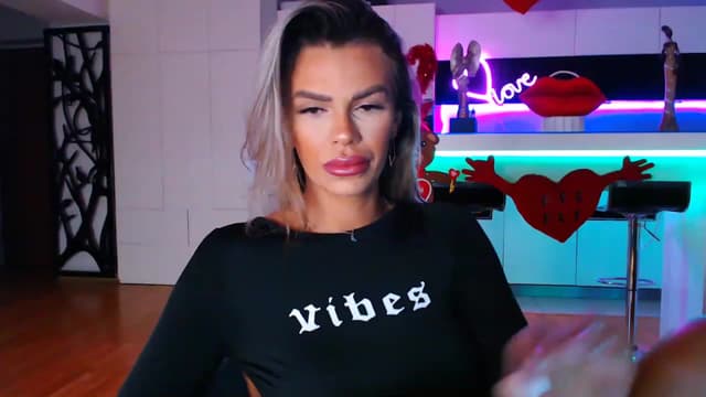 Gallery image thumbnail from D_y_y's myfreecams stream on, 02/04/2023, 05:38 image 1 of 20
