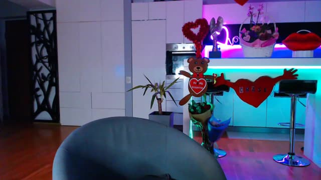 Gallery image thumbnail from D_y_y's myfreecams stream on, 02/20/2023, 04:21 image 4 of 20