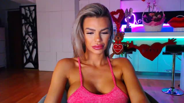 Gallery image thumbnail from D_y_y's myfreecams stream on, 02/21/2023, 05:20 image 10 of 20