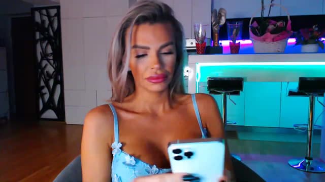 Gallery image thumbnail from D_y_y's myfreecams stream on, 03/04/2023, 05:09 image 19 of 20