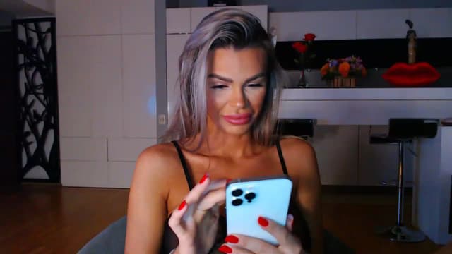 Gallery image thumbnail from D_y_y's myfreecams stream on, 03/10/2023, 05:38 image 4 of 20