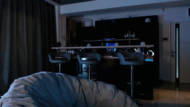 Gallery image thumbnail from D_y_y's myfreecams stream on, 03/31/2023, 04:50 image 20 of 20