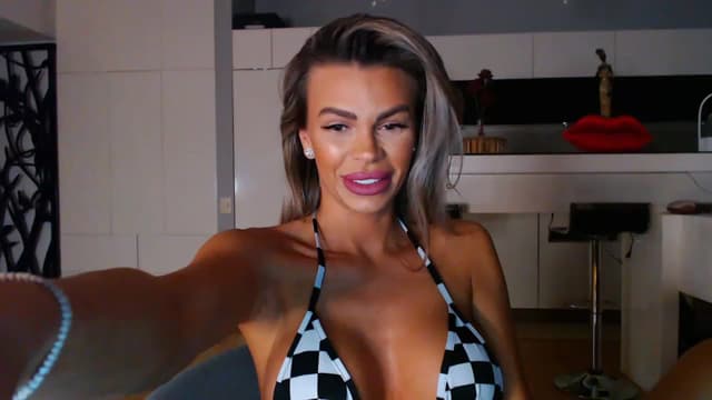 Gallery image thumbnail from D_y_y's myfreecams stream on, 04/13/2023, 04:26 image 3 of 20