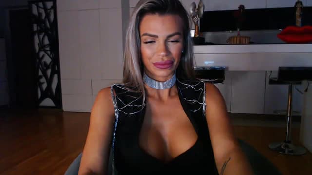 Gallery image thumbnail from D_y_y's myfreecams stream on, 04/15/2023, 04:32 image 13 of 20