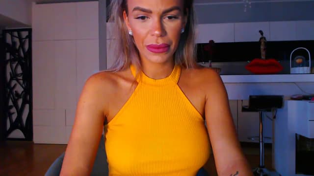 Gallery image thumbnail from D_y_y's myfreecams stream on, 04/25/2023, 03:44 image 11 of 20