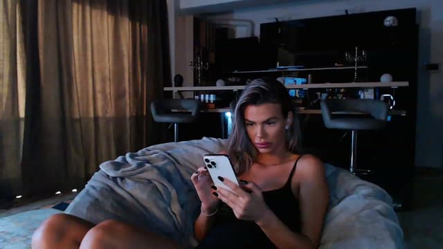 Gallery image thumbnail from D_y_y's myfreecams stream on, 05/03/2023, 04:00 image 1 of 20