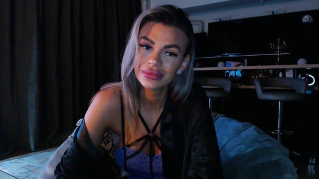 Gallery image thumbnail from D_y_y's myfreecams stream on, 05/04/2023, 03:17 image 8 of 20