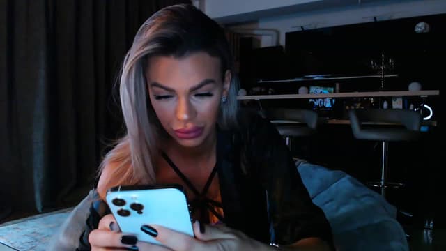 Gallery image thumbnail from D_y_y's myfreecams stream on, 05/04/2023, 03:17 image 2 of 20