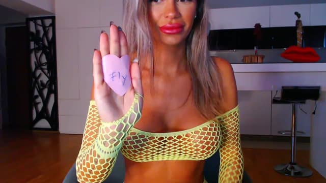 Gallery image thumbnail from D_y_y's myfreecams stream on, 05/14/2023, 04:13 image 7 of 20