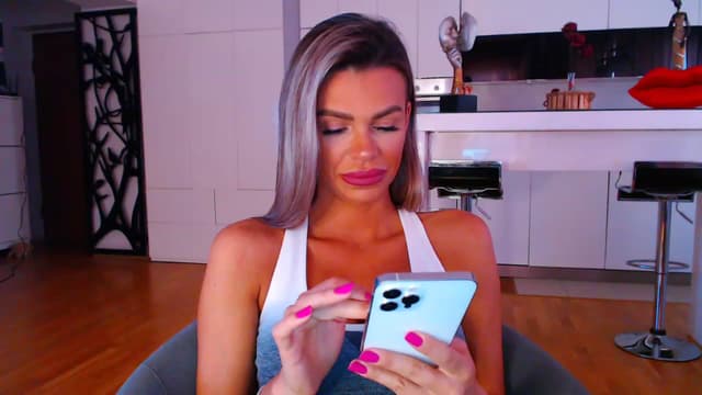 Gallery image thumbnail from D_y_y's myfreecams stream on, 05/23/2023, 03:55 image 16 of 20