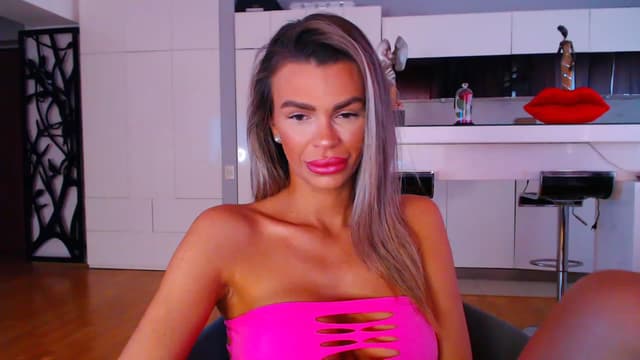 Gallery image thumbnail from D_y_y's myfreecams stream on, 06/10/2023, 04:21 image 6 of 20