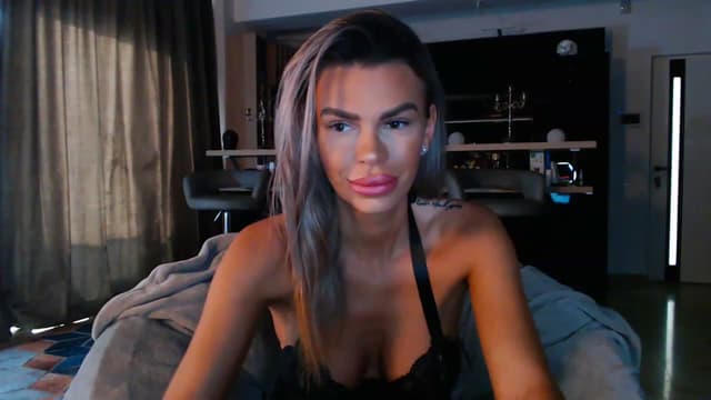 Gallery image thumbnail from D_y_y's myfreecams stream on, 06/12/2023, 04:47 image 10 of 20