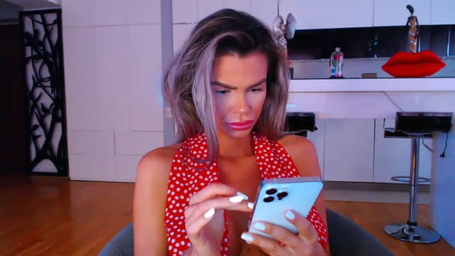 Gallery image thumbnail from D_y_y's myfreecams stream on, 06/16/2023, 04:22 image 15 of 20