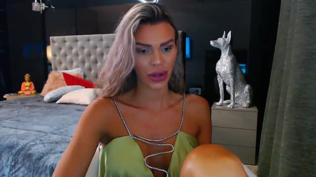 Gallery image thumbnail from D_y_y's myfreecams stream on, 07/16/2023, 05:28 image 14 of 20