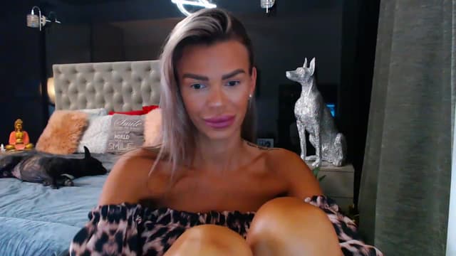 Gallery image thumbnail from D_y_y's myfreecams stream on, 07/27/2023, 04:28 image 6 of 20