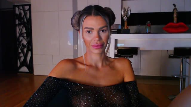 Gallery image thumbnail from D_y_y's myfreecams stream on, 09/18/2023, 03:43 image 15 of 20