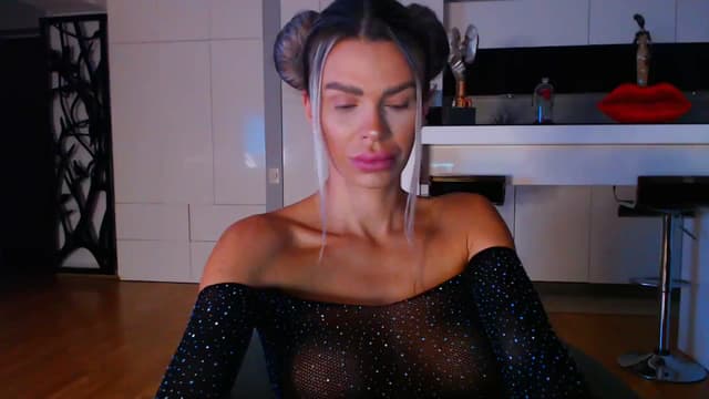 Gallery image thumbnail from D_y_y's myfreecams stream on, 09/18/2023, 03:43 image 1 of 20