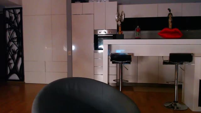 Gallery image thumbnail from D_y_y's myfreecams stream on, 09/21/2023, 04:34 image 1 of 20