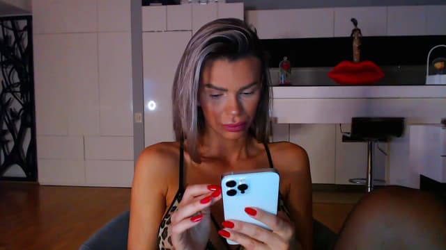 Gallery image thumbnail from D_y_y's myfreecams stream on, 09/27/2023, 03:49 image 15 of 20