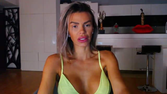 Gallery image thumbnail from D_y_y's myfreecams stream on, 09/29/2023, 04:16 image 16 of 20