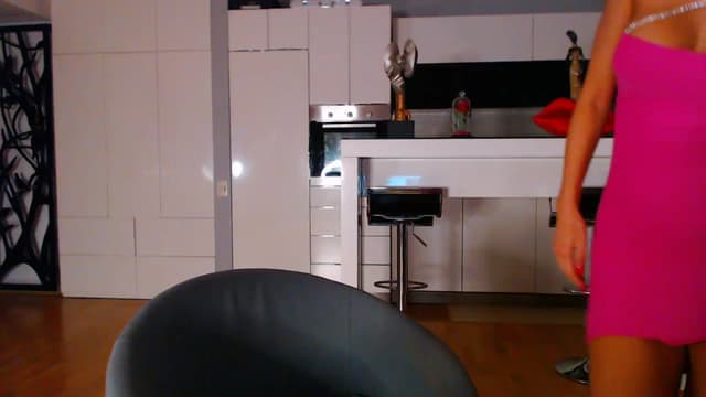 Gallery image thumbnail from D_y_y's myfreecams stream on, 10/02/2023, 03:55 image 12 of 20