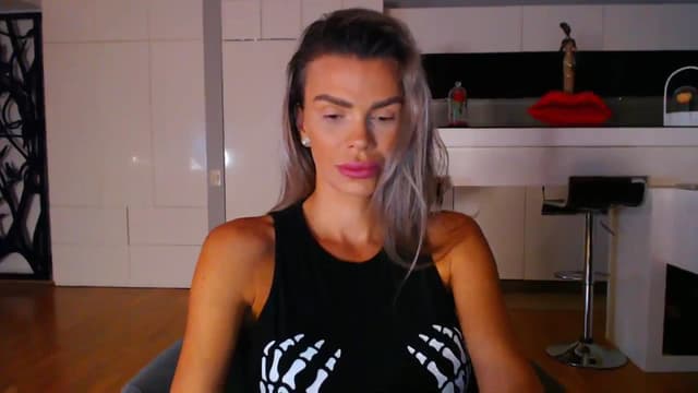 Gallery image thumbnail from D_y_y's myfreecams stream on, 10/06/2023, 03:18 image 16 of 20
