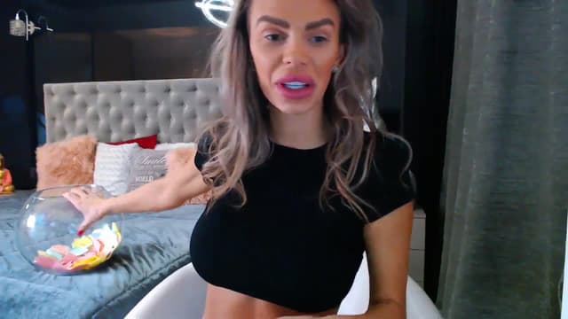 Gallery image thumbnail from D_y_y's myfreecams stream on, 10/10/2023, 04:19 image 16 of 20