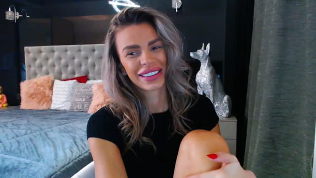 Gallery image thumbnail from D_y_y's myfreecams stream on, 10/10/2023, 04:19 image 13 of 20