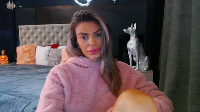Gallery image thumbnail from D_y_y's myfreecams stream on, 10/13/2023, 05:48 image 17 of 20