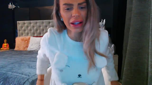 Gallery image thumbnail from D_y_y's myfreecams stream on, 11/07/2023, 05:37 image 8 of 20