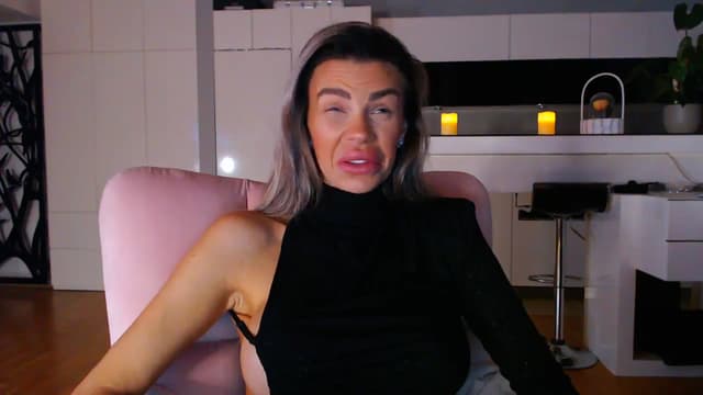 Gallery image thumbnail from D_y_y's myfreecams stream on, 11/19/2023, 05:57 image 11 of 20