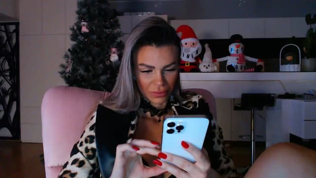 Gallery image thumbnail from D_y_y's myfreecams stream on, 12/09/2023, 04:55 image 20 of 20