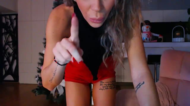 Gallery image thumbnail from D_y_y's myfreecams stream on, 12/17/2023, 06:14 image 11 of 20