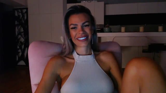 Gallery image thumbnail from D_y_y's myfreecams stream on, 09/20/2024, 04:27 image 5 of 20
