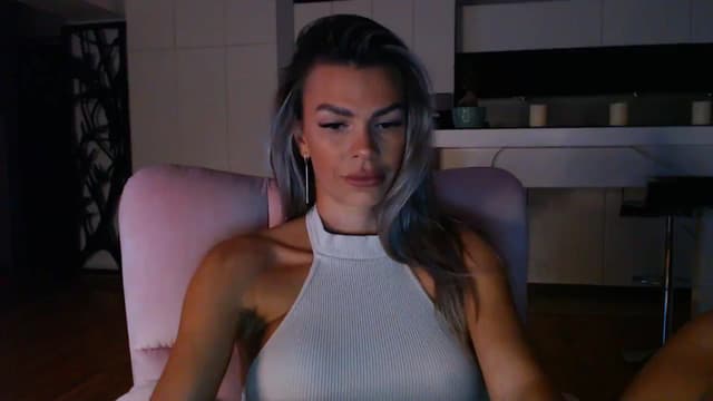 Gallery image thumbnail from D_y_y's myfreecams stream on, 09/20/2024, 04:27 image 10 of 20