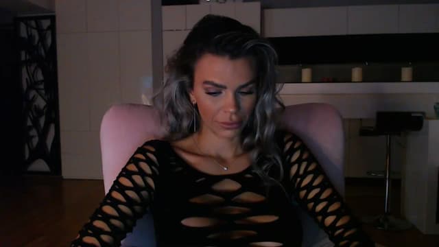 Gallery image thumbnail from D_y_y's myfreecams stream on, 10/01/2024, 04:57 image 4 of 20