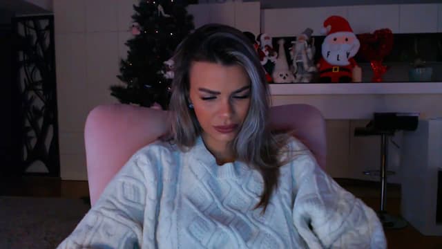 Gallery image thumbnail from D_y_y's myfreecams stream on, 12/17/2024, 05:58 image 20 of 20