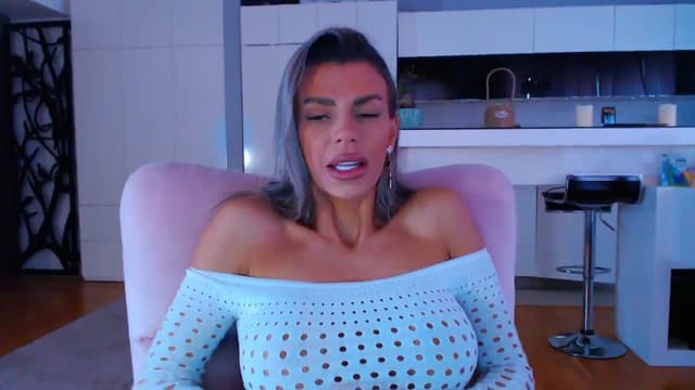 Gallery image thumbnail from D_y_y's myfreecams stream on, 04/08/2025, 04:39 image 16 of 20