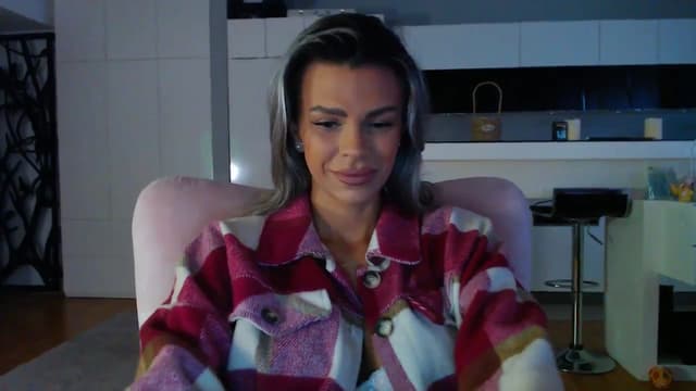 Gallery image thumbnail from D_y_y's myfreecams stream on, 04/11/2025, 04:50 image 9 of 20