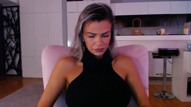 Gallery image thumbnail from D_y_y's myfreecams stream on, 05/11/2025, 03:54 image 3 of 20