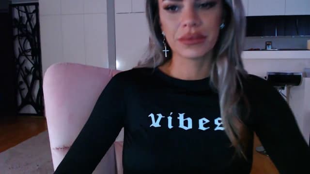 Gallery image thumbnail from D_y_y's myfreecams stream on, 05/26/2025, 05:15 image 6 of 20