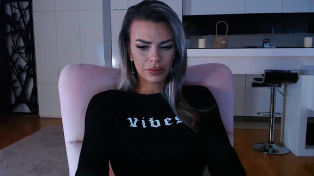 Gallery image thumbnail from D_y_y's myfreecams stream on, 05/26/2025, 05:15 image 2 of 20