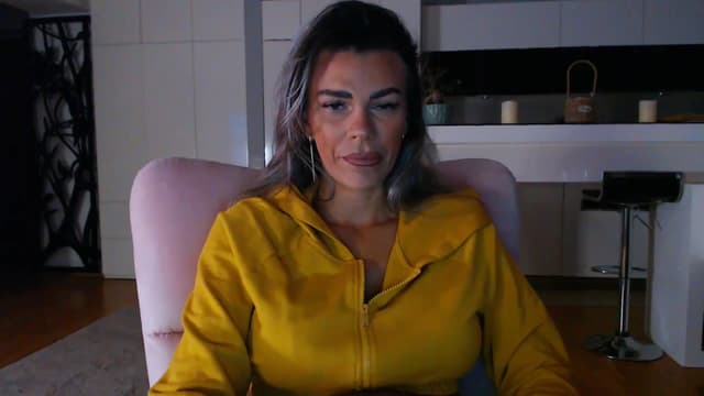 Gallery image thumbnail from D_y_y's myfreecams stream on, 09/16/2025, 05:02 image 5 of 20