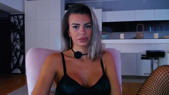 Gallery image thumbnail from D_y_y's myfreecams stream on, 09/22/2025, 05:13 image 4 of 20