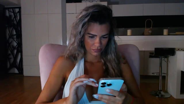 Gallery image thumbnail from D_y_y's myfreecams stream on, 09/28/2025, 05:01 image 1 of 20