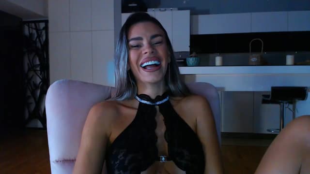 Gallery image thumbnail from D_y_y's myfreecams stream on, 10/04/2025, 04:23 image 1 of 20